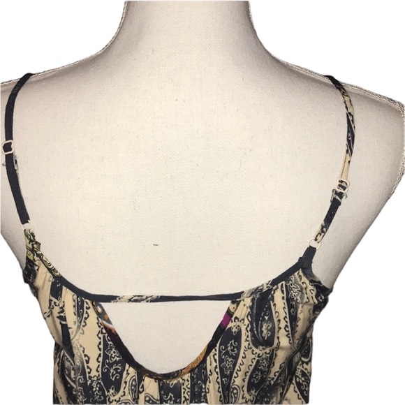 Ladies top - Picture 4 of 6